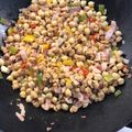 El cooksnap de Enrique C. cuando hizo Wok de soja texturizada con garbanzos.