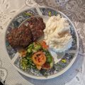 El cooksnap de silveranadin cuando hizo Hamburguesa con chorizo.