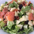 El cooksnap de Irene-Guirao cuando hizo Ensalada de salmón ahumado nueces y pasas.