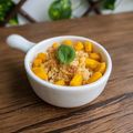 Cooksnap MinSha semasa beliau membuat Manggo Crumble.