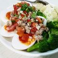 รูป Cooksnap ของ Tip Metadilogkul เมื่อเขาทำ ยำไข่ต้ม