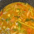 Cooksnap Norashida Sabari semasa beliau membuat Tomyam Campur Thai Macam Dekat Kedai.