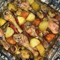 El cooksnap de Belén García García cuando hizo Muslos de pollo al horno con tomates y patatas.