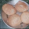 Dharshna का कुकस्नैप जब उन्होंने खस्ता कचौड़ी(khasta kachori recipe in hindi) बनाया था।