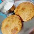 Tânvi Vârshnêy का कुकस्नैप जब उन्होंने खीर और आलू की कचौड़ी (kheer aur aloo ki kachodi recipe in Hindi) बनाया था।