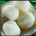 Anaya Garg का कुकस्नैप जब उन्होंने रंग बिरंगे रसगुल्ले (Rang Birange rasgulle recipe in Hindi) बनाया था।