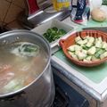 El cooksnap de Vic Gros cuando hizo Sopa de verdura y huesos de pollo con zanahoria rescatada 😅.