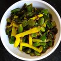 Mamoni chatterjee's cooksnap of when they made পেঁয়াজকলি ভাজা (Peyajkoli bhaja recipe in Bengali).