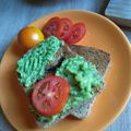 Cooksnap-ul lui Camelia Baciu atunci când a preparat Pastă de avocado și ou fără pic de ulei.