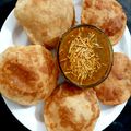 Anupama Maheshwari का कुकस्नैप जब उन्होंने उडद दाल कचौड़ी (Urad dal kachori recipe in hindi) बनाया था।