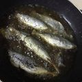 Cooksnap AeJaa 📸 semasa beliau membuat Ikan rebus goreng cicah budu.