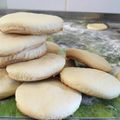 El cooksnap de Macarena Garcia cuando hizo Alfajores de maicena.