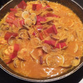 El cooksnap de faly0302 cuando hizo Fideos con cazón, almejas y gambas en amarillo.