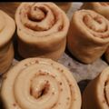 Ayshat Adamawa(U. Maduwa)'s cooksnap of when they made Cinnamon rolls.