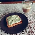 Juhász Tünde Cooksnap-ja, amikor elkészítette a(z) Avokádókrém receptet.