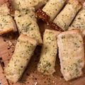 🌈NinjaMommaKitchen🌈's cooksnap of when they made Garlicky breadyy 🥖🧄😅.