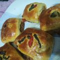 SA_ Kitchen's cooksnap of when they made 3 -layers chicken buns 😘😘.