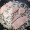 El cooksnap de Ainara Roca cuando hizo Salmón con gulas y gambas.