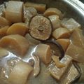 素了愿 的 醬滷香菇麵筋蘿蔔 cooksnap