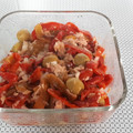 El cooksnap de estcolrod (Esther) cuando hizo 22. Ensalada de pimientos con atún.