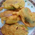 Meena Mathur का कुकस्नैप जब उन्होंने जोधपूरी सगारी मिर्ची बड़ा (jodhpuri sagari mirch vada recipe in Hindi) बनाया था।