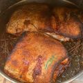 Cooksnap από ΑΜΑΛΙΑ στη συνταγή Γουρουνοπούλα με τραγανή πέτσα στο φούρνο με πατάτες!!!!