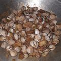 Cooksnap dari Aditya Jaka Prasetyo untuk resep Kerang Dara Saus Asam Manis