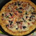 صورة من Marwa A Soliman، شاركها بعد تجربة وصفة بيتزا هت 🍕🍕