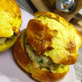 El cooksnap de yasmi cuando hizo Pan de hamburguesa tipo brioche.