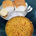 Ruchita prasad का कुकस्नैप जब उन्होंने मिसल पाव (Misal pav recipe in Hindi) बनाया था।