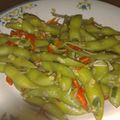 Cooksnap dari Maryam Jameelah untuk resep Edamame Tumis Lada Garam - Spicy Garlic Fry Edamame