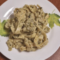 El cooksnap de Selena Grimes Rodriguez cuando hizo Tallarines con calabacín al pesto de frutos secos y ricotta.