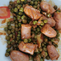 El cooksnap de Raquel Rdk Tihomirova cuando hizo Salchichas frescas al vino tinto con guisantes.