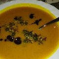 gpmaria Cooksnap-ja, amikor elkészítette a(z) Pikáns tejszínes sütőtök kŕémleves receptet.