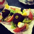 صورة من الطباخة الصغيرة😻، شاركها بعد تجربة وصفة سلطة مشكلة