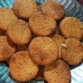 Priya Dwivedi का कुकस्नैप जब उन्होंने सूजी की मीठी मठरी (Suji ki meethi mathri recipe in Hindi) बनाया था।