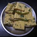 Sumera2 का कुकस्नैप जब उन्होंने खम्मन ढोकला (khaman dhokla recipe in Hindi) बनाया था।