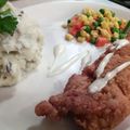 DJChrisH's cooksnap of when they made fried chicken with mashed potatoes.