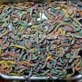 il rosso rubinian quando ha preparato La pasta colorata