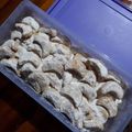 Cooksnap dari Yanita Mozart untuk resep Bola Putri salju kacang kenari