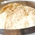 Vibhooti Jain का कुकस्नैप जब उन्होंने मैदा की मठरी (Maida ki mathri recipe in Hindi) बनाया था।