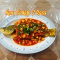 Cooksnap Zahrah Buang semasa beliau membuat Ayam tiga rasa.