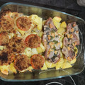 El cooksnap de A S cuando hizo Chuletas de cabeza asadas con tomates rellenos al ajo.
