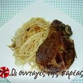 Cooksnap από Conna στη συνταγή Κρασάτες μπριζόλες με ζυμαρικά