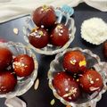 Poonam Varshney का कुकस्नैप जब उन्होंने मिल्क पाउडर पेड़ा(Milk powder peda recipe in hindi) बनाया था।