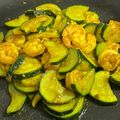 彤彤媽 的 櫛瓜炒蝦仁 cooksnap