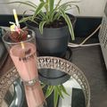 صورة من حياة الأمل 🇩🇿🇩🇿، شاركها بعد تجربة وصفة سموثي البطيخ الأحمر 🍉 والموز 🍌 على طريقتي🍷