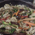 El cooksnap de mariana victoria aguirre cuando hizo -Almuerzo saludable- Wok de vegetales, legumbres y pasta.