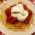 Cooksnap από EYDOKIA NIK στη συνταγή Μακαρόνια με σάλτσα κρεμμυδιών και μανιταριών