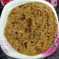 Meenaxhi Tandon का कुकस्नैप जब उन्होंने लच्छा पराठा (lachha paratha recipe in Hindi) बनाया था।